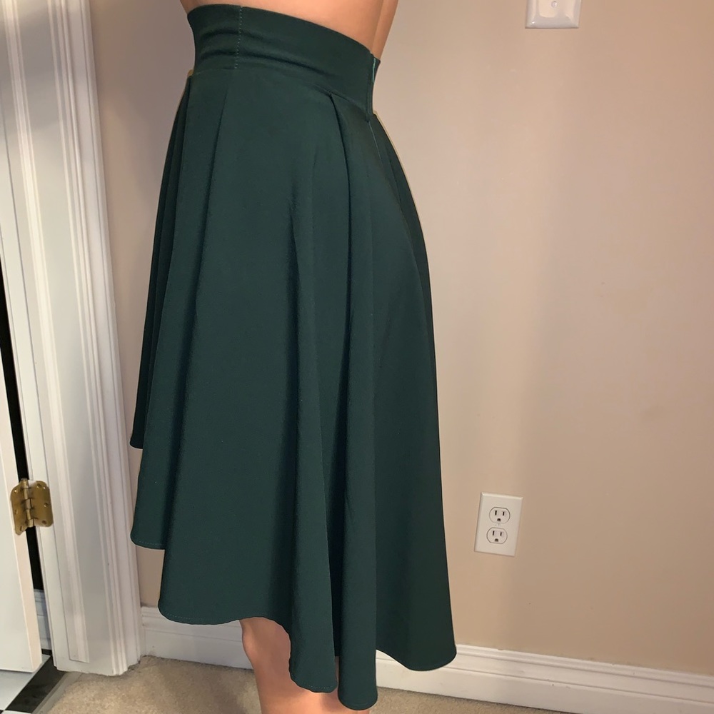 Green hi-lo skirt